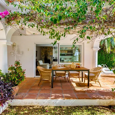 בית נופש Alcornoque By Interhome מארבלה