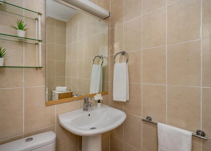 בית נופש Alcornoque By Interhome *