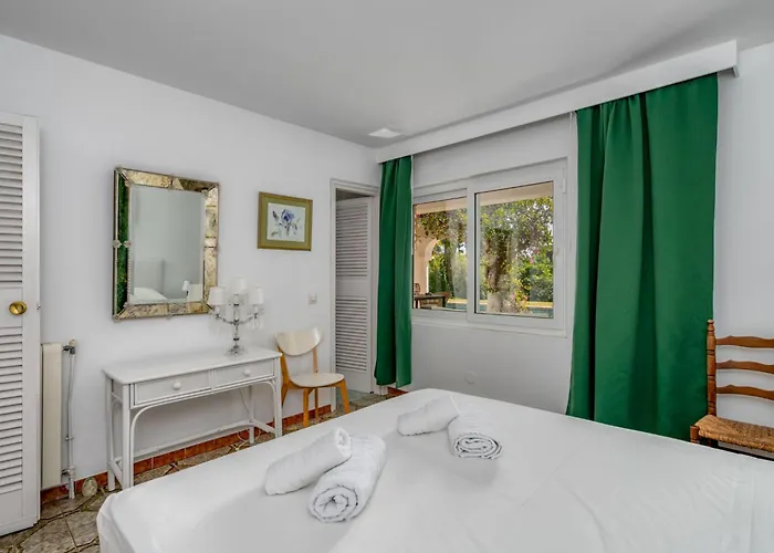 בית נופש Alcornoque By Interhome