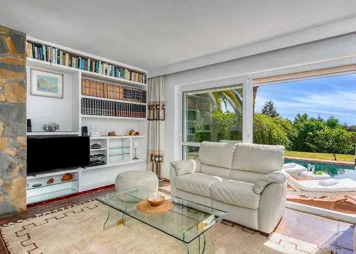 Alcornoque By Interhome בית נופש