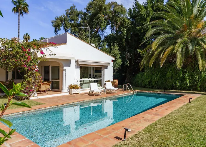 Alcornoque By Interhome מארבלה