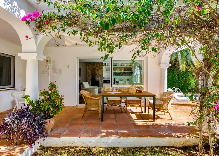 בית נופש Alcornoque By Interhome מארבלה